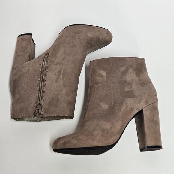D Heart Taupe Faux Suede Ankle Boots Wrapped 3.5" Block Heel Size 5.5 - Picture 4 of 8